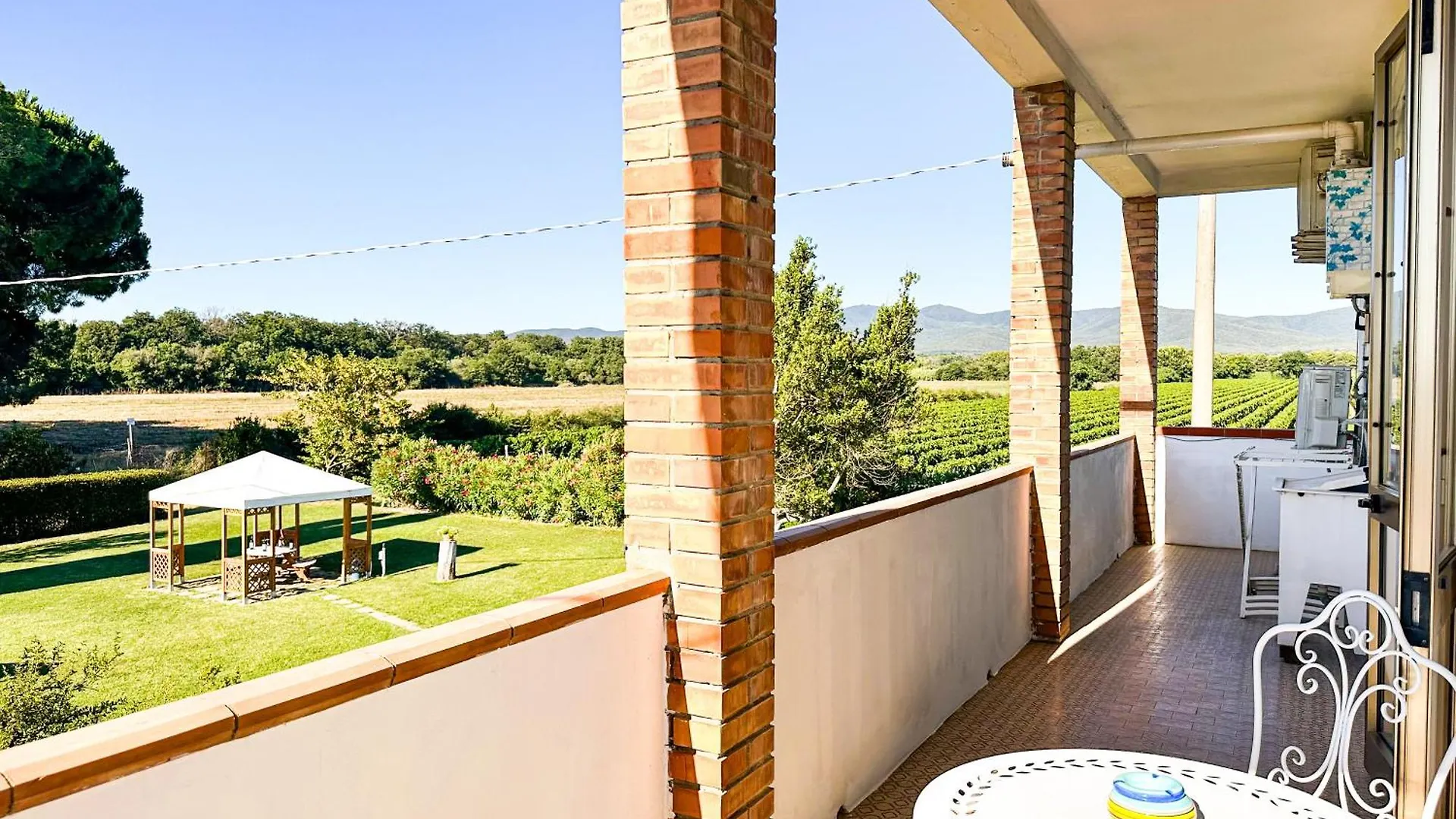 Agriturismo La Rondine Bolgheri 0*,  Italy