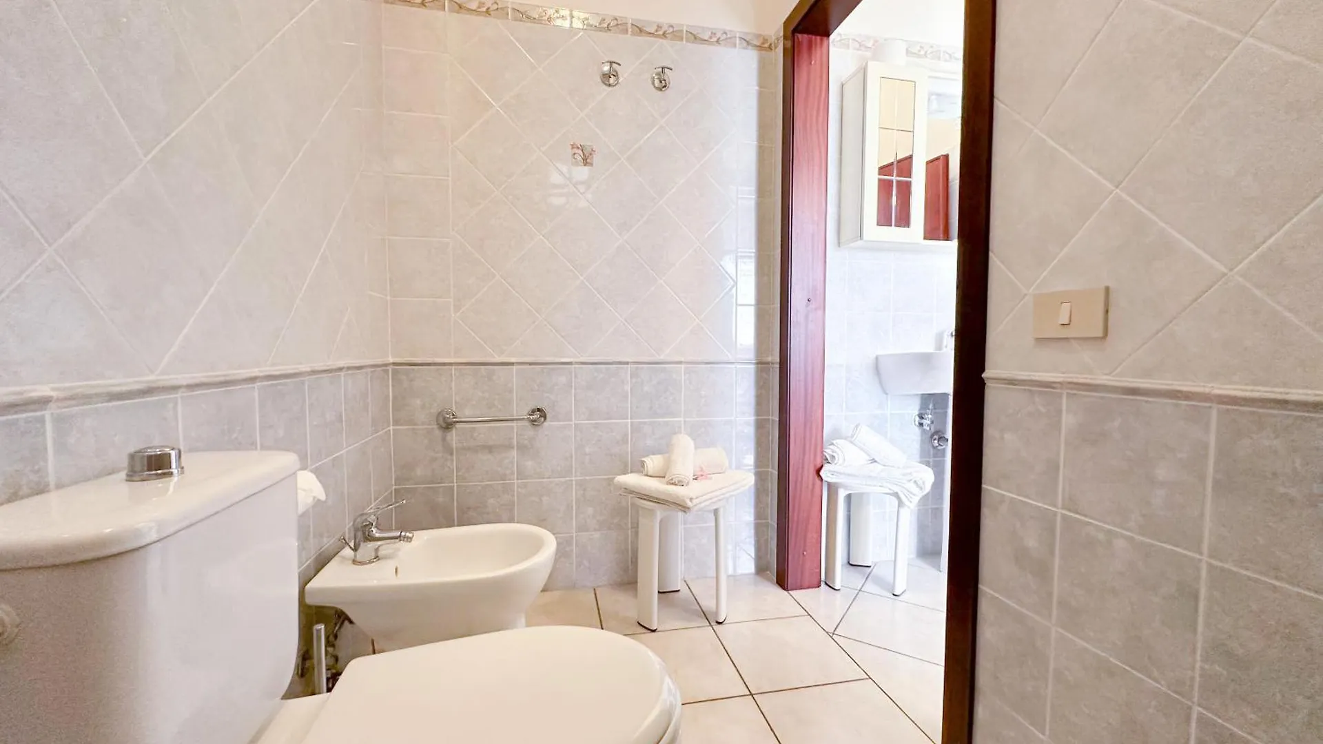 Farm stay Agriturismo La Rondine Bolgheri Italy