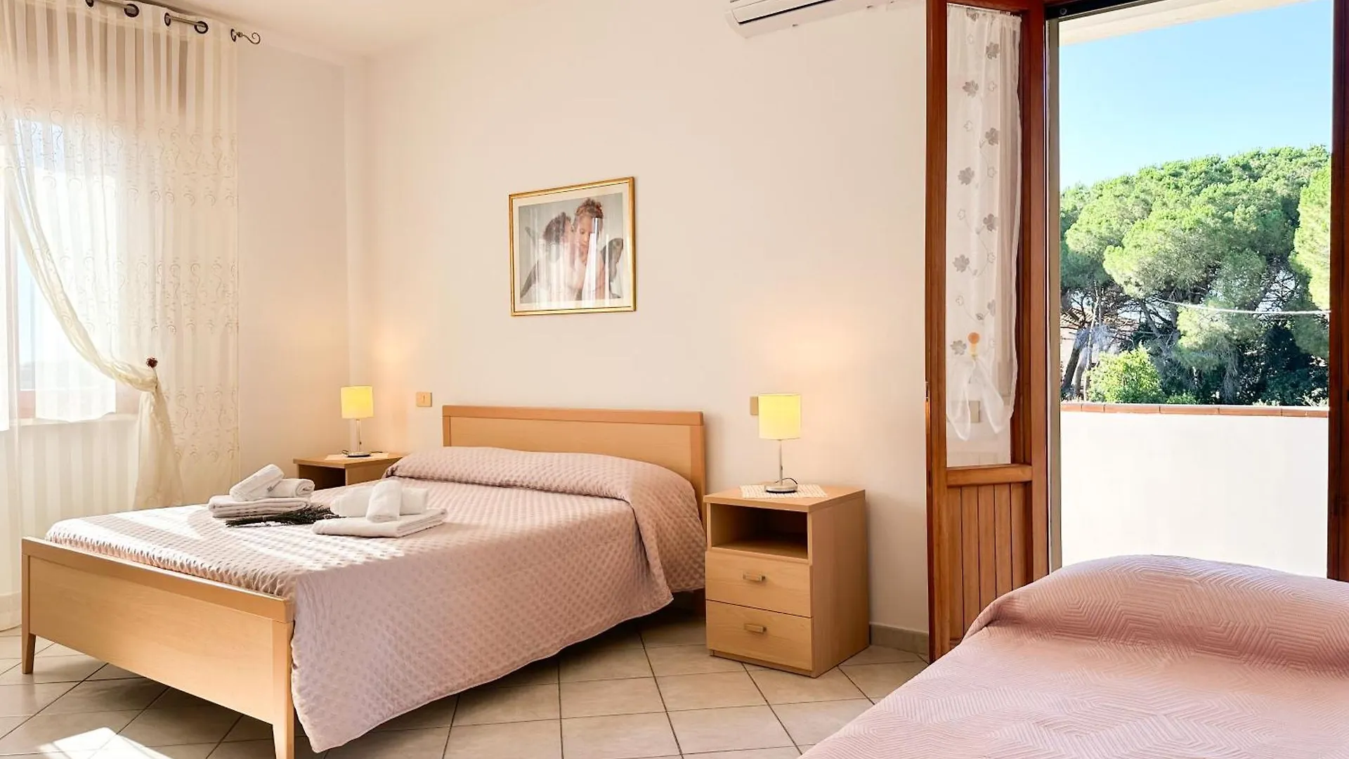 Farm stay Agriturismo La Rondine Bolgheri