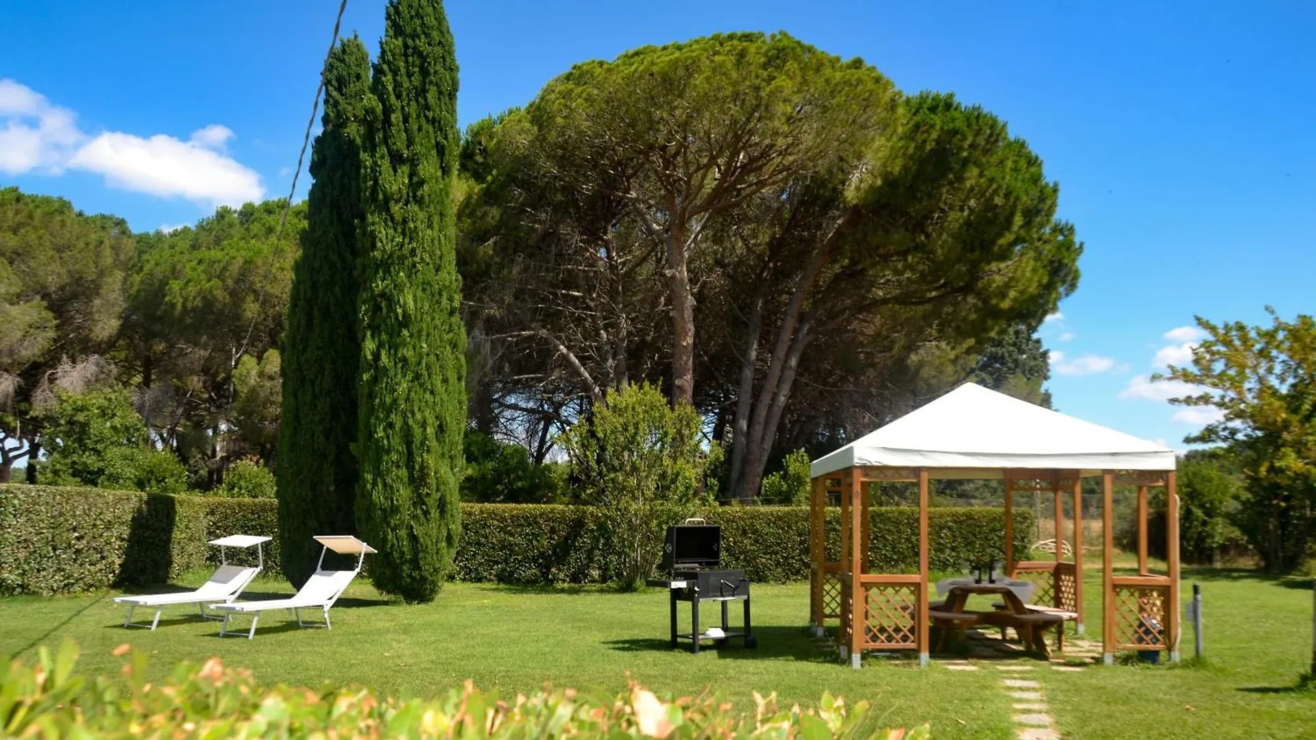 Agriturismo La Rondine Bolgheri 0*,  Italy